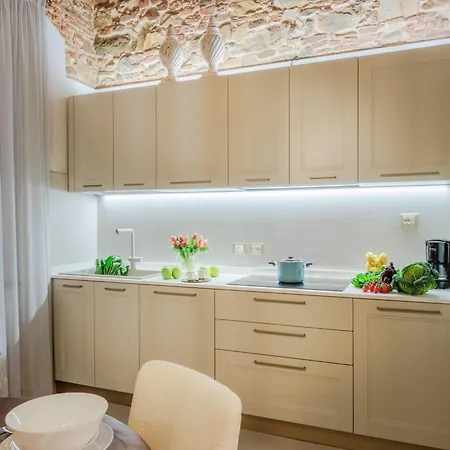 Modern Comfort In The Heart Of Apartman *