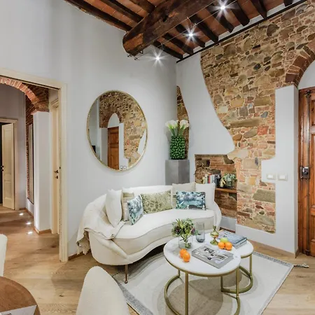 Modern Comfort In The Heart Of Apartman Lucca